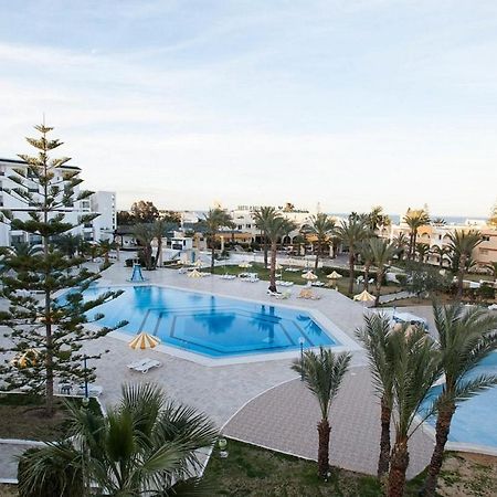 Riviera Hotel - Family Only Порт Ел Кантауи Екстериор снимка