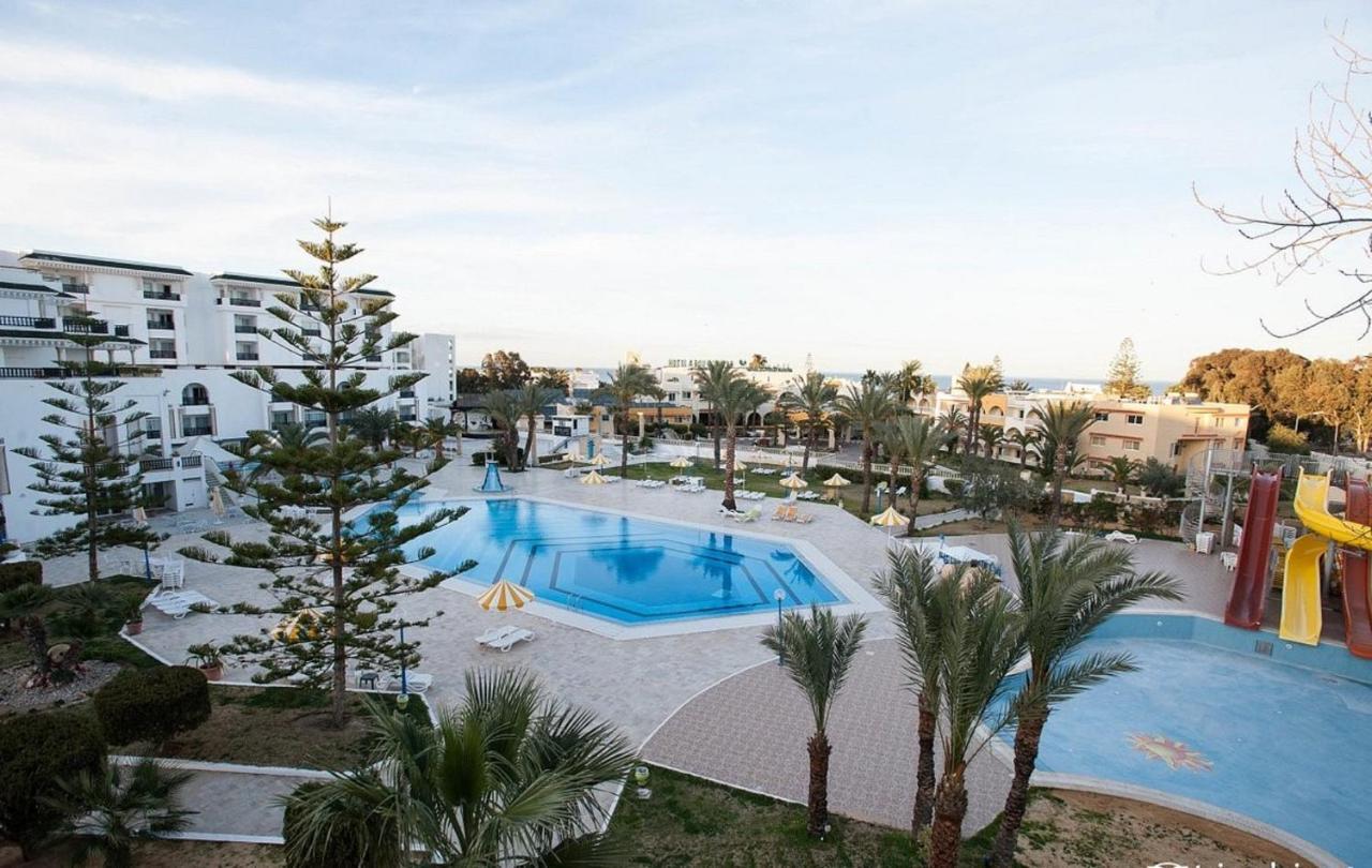 Riviera Hotel - Family Only Порт Ел Кантауи Екстериор снимка