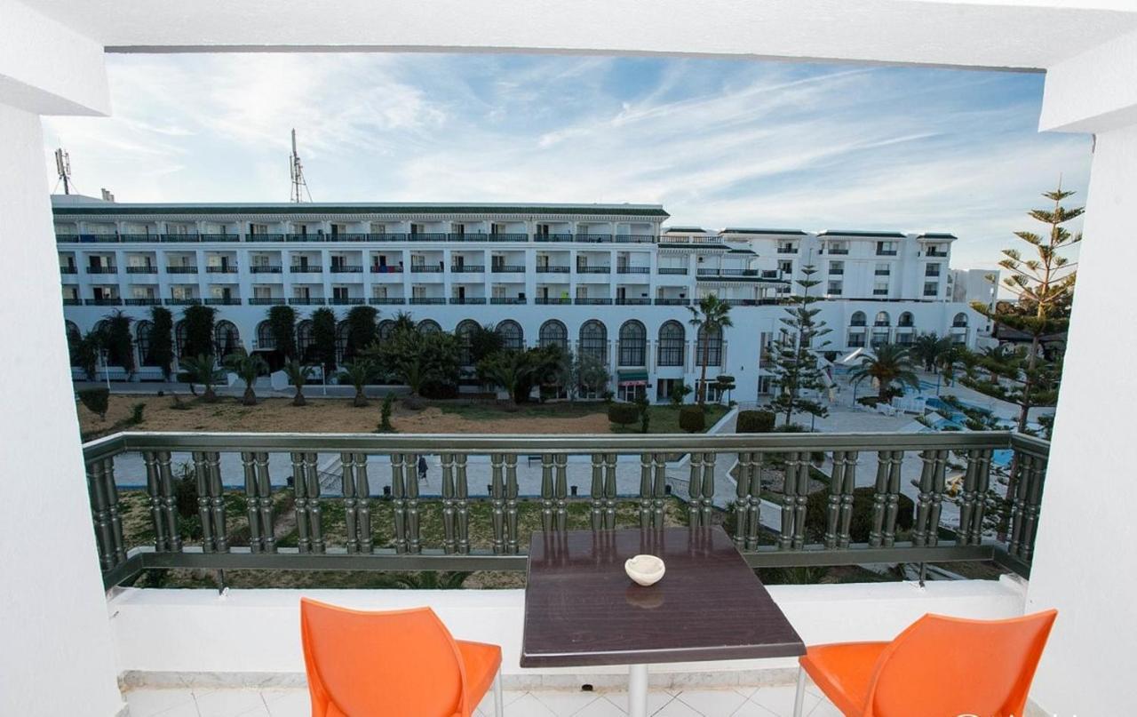 Riviera Hotel - Family Only Порт Ел Кантауи Екстериор снимка