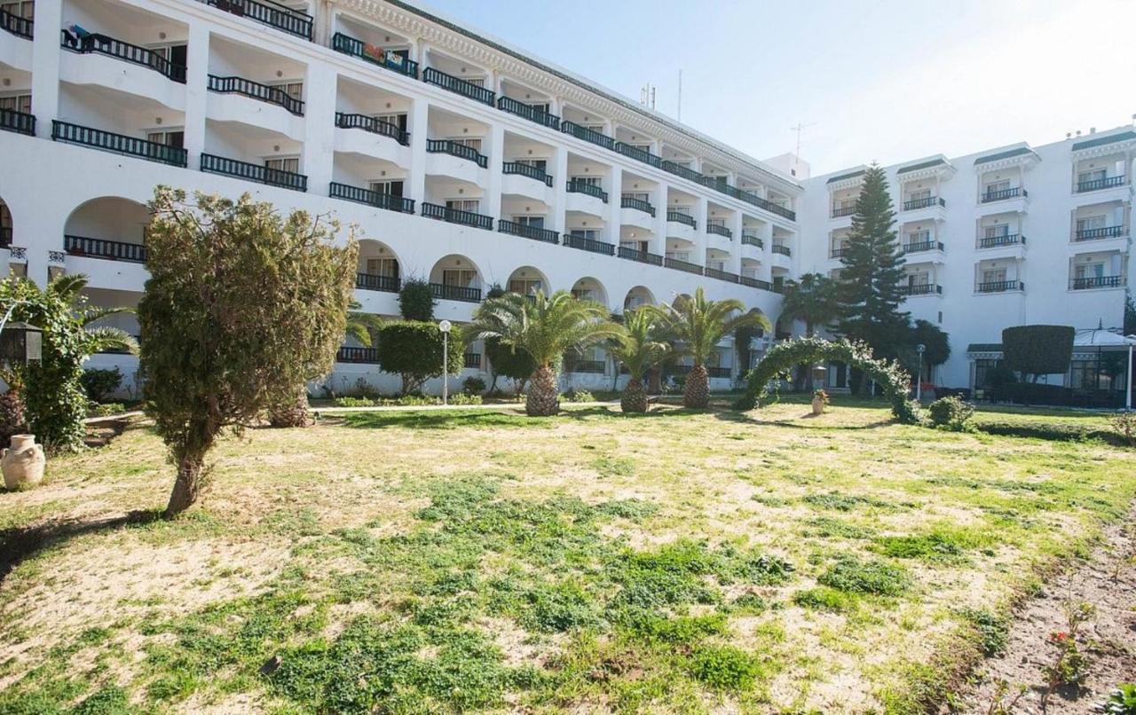 Riviera Hotel - Family Only Порт Ел Кантауи Екстериор снимка